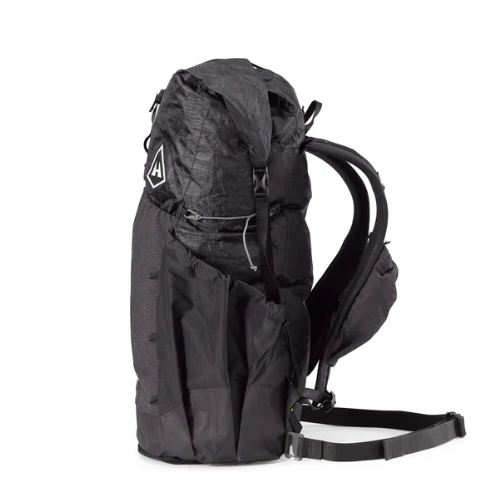 Contour 35 by Hyperlite Mountain Gear